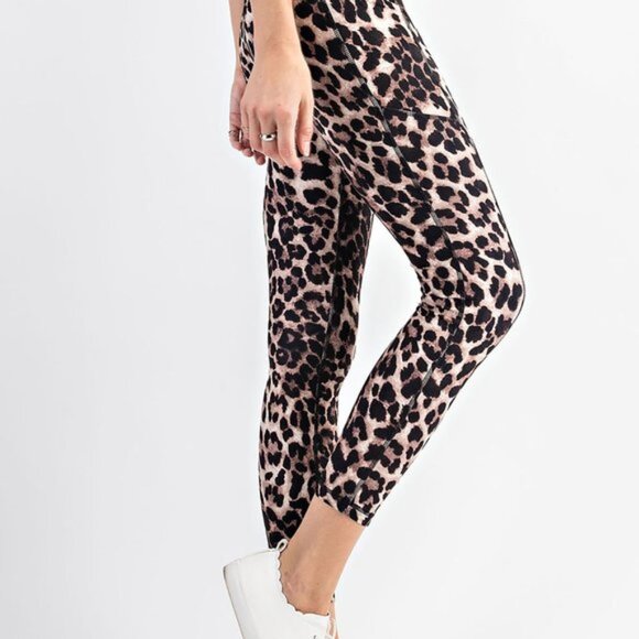 3X Plus Size Womens Side Pocket Leggings, Wide Waisted Yoga Pants, Leopard Print - Picture 3 of 5